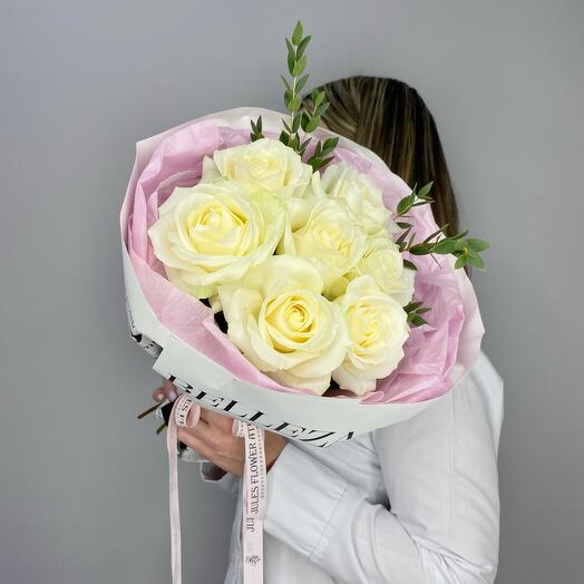 "Cita en París" ramo de rosas con eucalipto