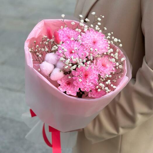 Букетик-комплимент🎀 розовая хризантема с гипсофилой,хлопком и сухоцветами 🩷