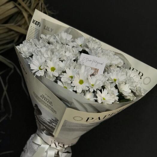 Bouquet of bush chrysanthemums