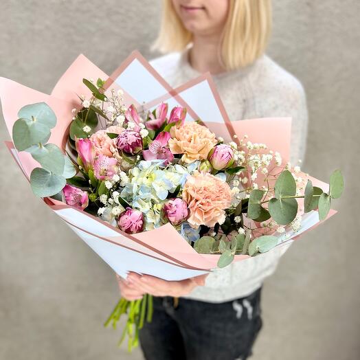 Пионы купить от 990 руб в Москве, ЗАКАЖИ букет пионов по цене 1100 руб ...