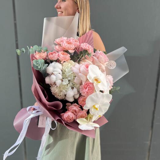Signature Bouquet for Special Day