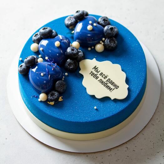 Торт на День Рождения бархатный, с тремя сердцами, 1,2 кг 8-10 порций