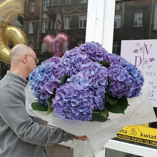 Bouquet with hydrangea and peony