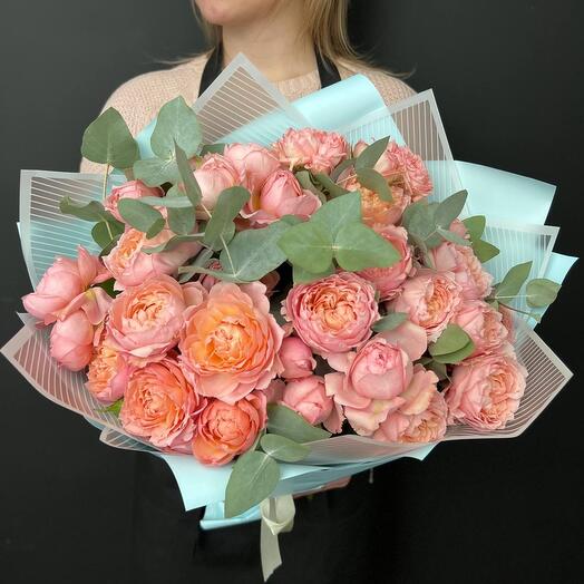 Ramo de rosas en forma de peonía Julieta