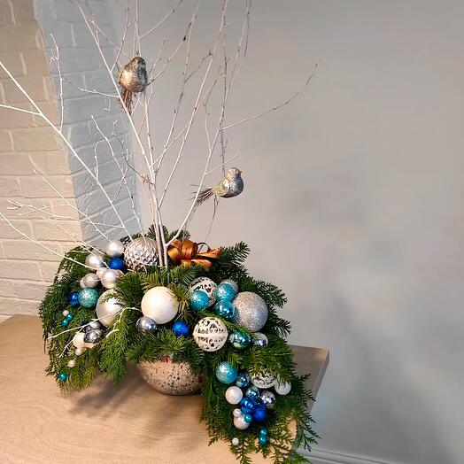 Snowberry Glow - Christmas Decor