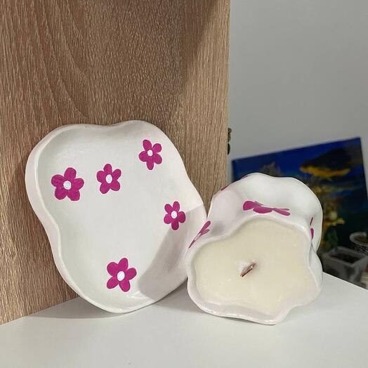 Свеча с ароматом «медовая роза» ·K18·