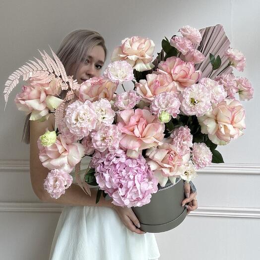 Композиция в коробке