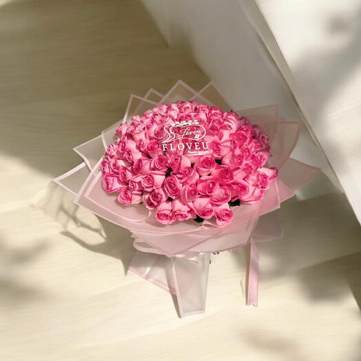 100 Pink Roses bouquet