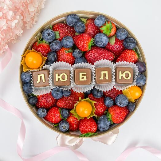 Ягоды и бельгийский шоколад