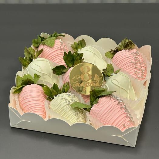 Chocolate-covered strawberries 03