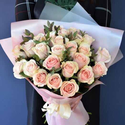 25 Soft Pink Roses