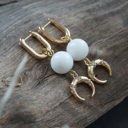 Серьги-лунницы с лунным камнем