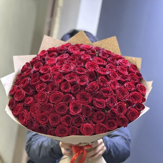 Букет из 101 красных роз