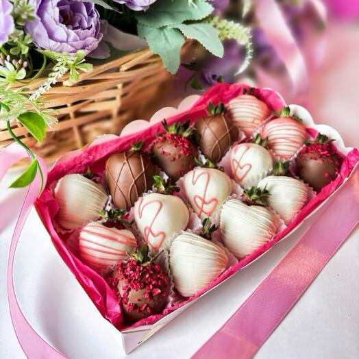 Клубника в шоколаде SWEET | 15-20 ягод