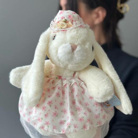 Мягкая игрушка "Зайка в шапочке"