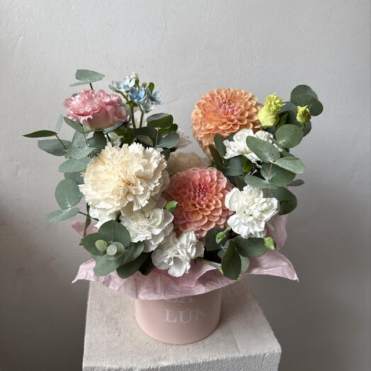 La Luna Flowers