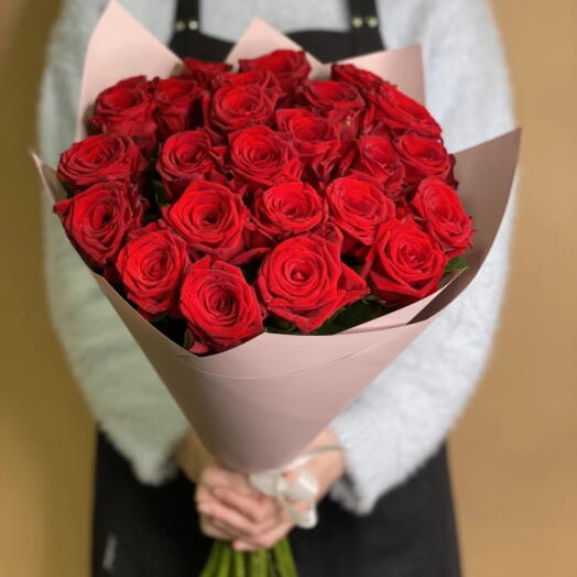 20 red roses