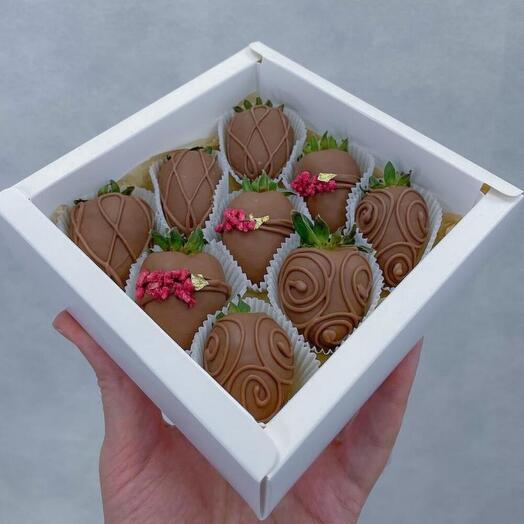 Клубника в шоколаде 9шт