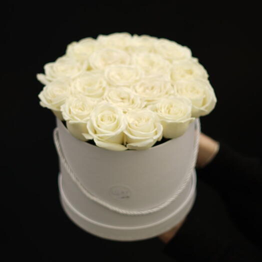 Flowers in a box of 19 White roses