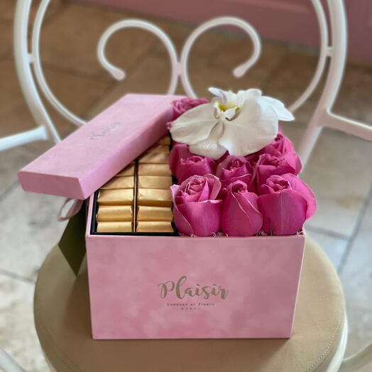Choco Pink Roses and Chocolate Box