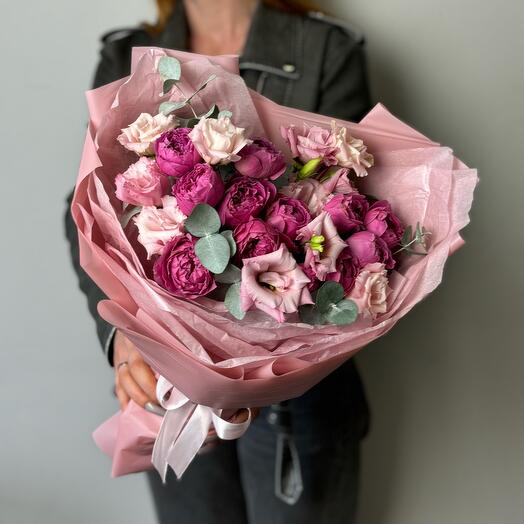 St bouquet 128 с пионовидными розами и махровой эустомой