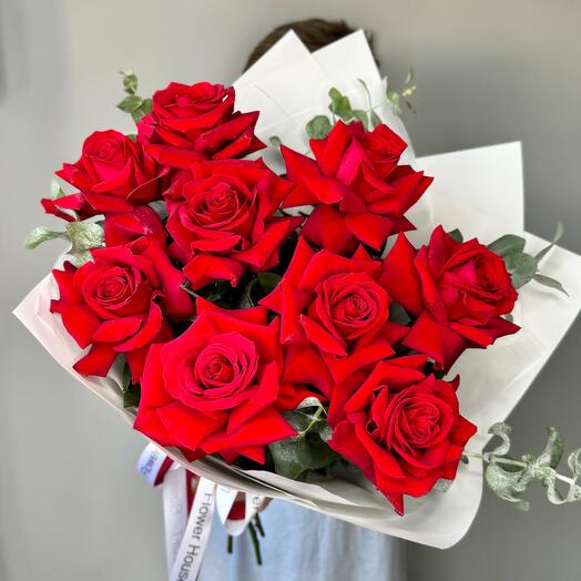 9 French Red Roses