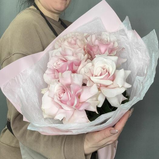 Ramo de 5 rosas Francesas en polvo