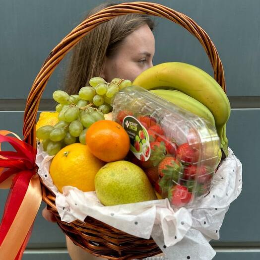 Корзина с фруктами🍏🍋🍇