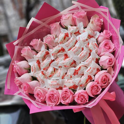 Букет из роз и Raffaello 💕