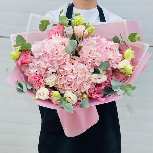 Ramo de Terry eustom y hortensias