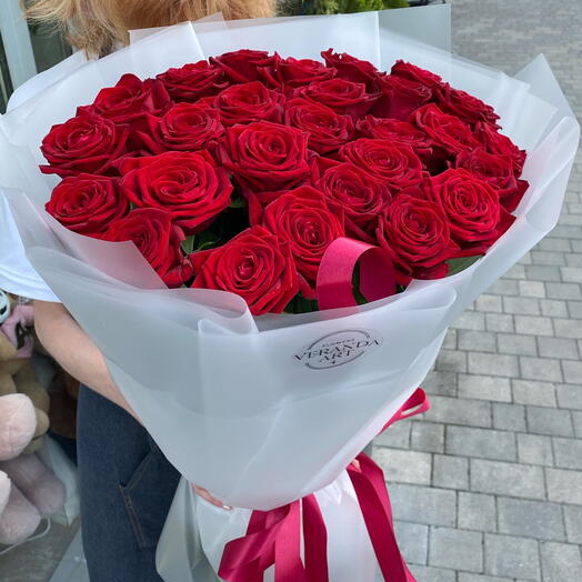 Ramo de rosas rojas