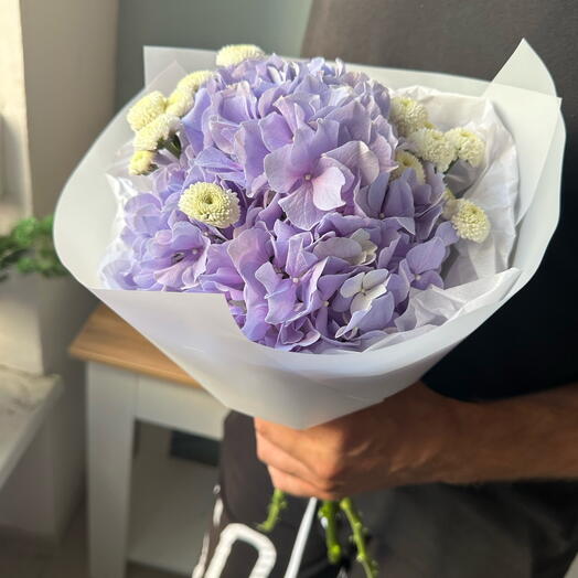 Букет-комплимент в сиреневых оттенках с гортензией и хризантемой 😍