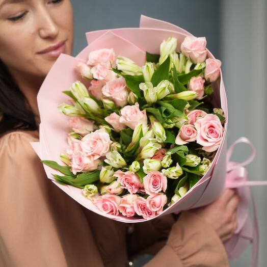 Кустовые розы с альстромерией (L) (137)