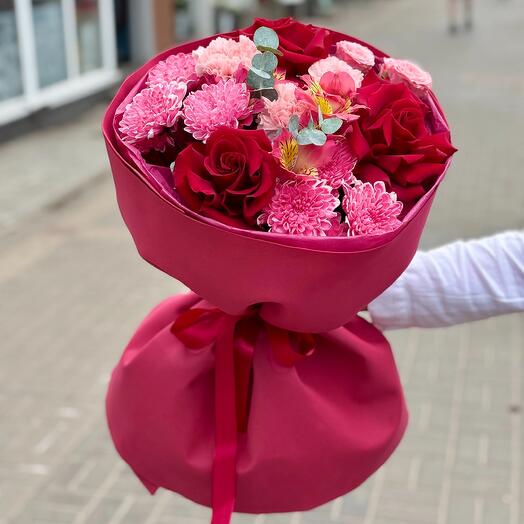 Букет в бордовых оттенках