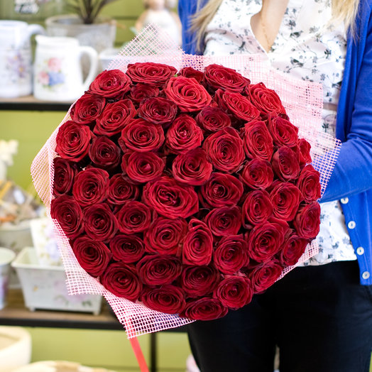 El ramo de la 51 de la rosa roja "Аллые de la rosa"