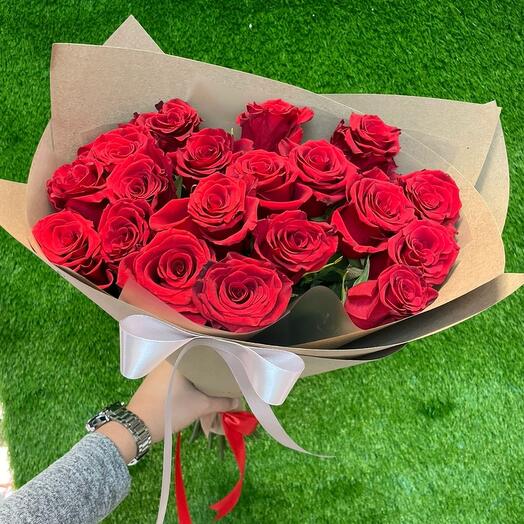 19 Ecuadorian roses💘