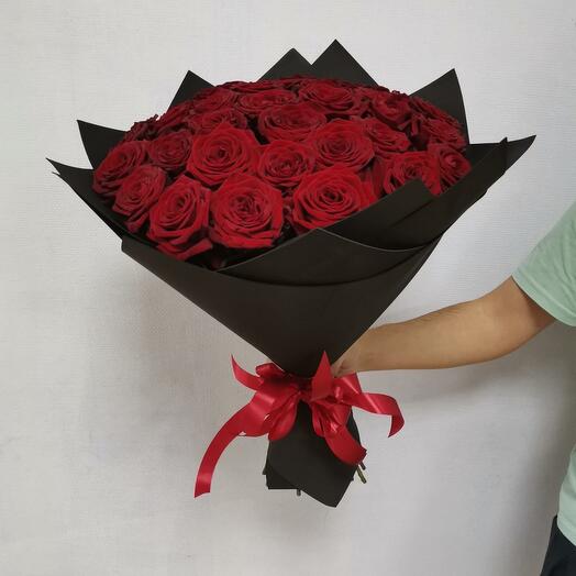 Bouquet of 35 red roses