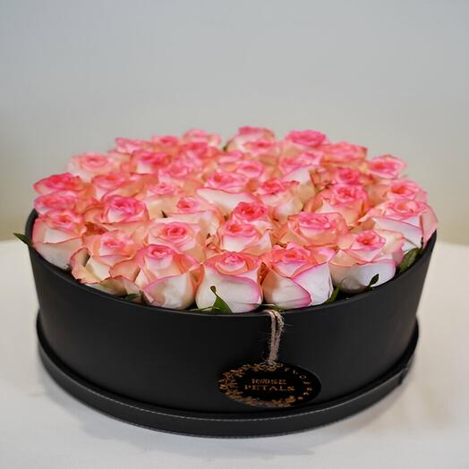 DOUBLE COLOR ROSES WITH  LEATHER BOX