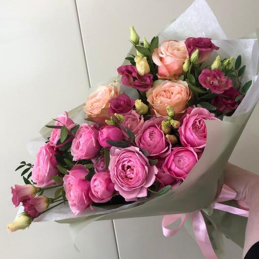 Букет 💐 пионовидных роз
