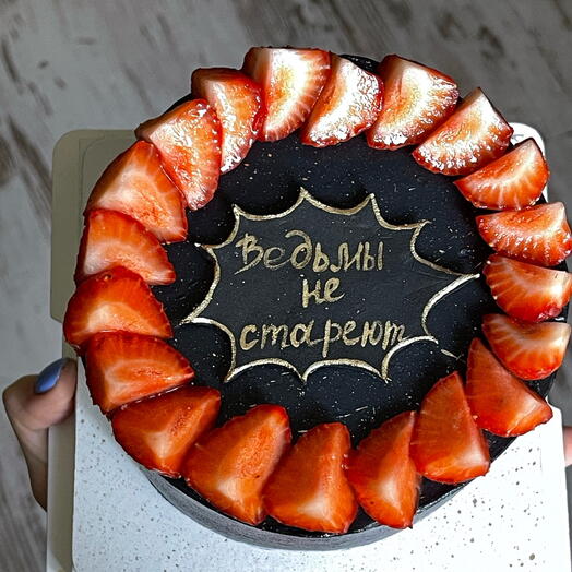 Торт «ведьмы не стареют»