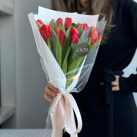 Моно букет из 11 тюльпанов RED