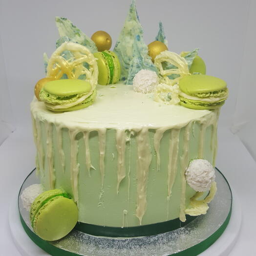 Creamy green delight celebration cake