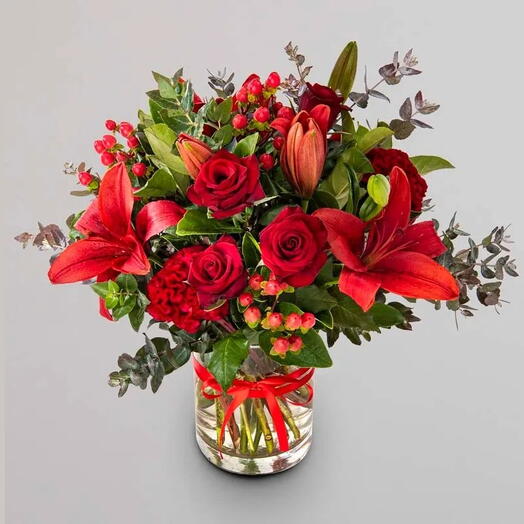 Red Flower Vase Arrangement(Santa s Favourite)