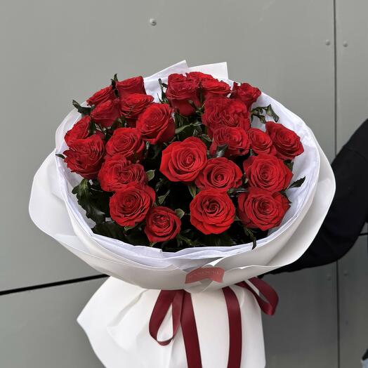 Букет красных роз