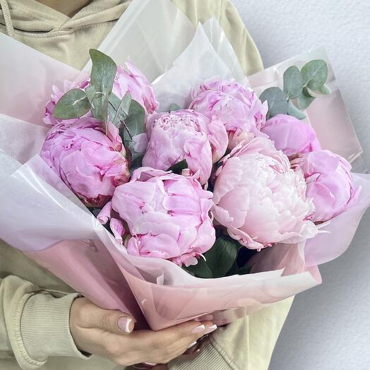 Bouquet of 9 peonies