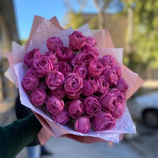 Spray Ropes X Spray Roses Bouquets | Buy a bouquet of Spray Roses in Sanatorium named ...