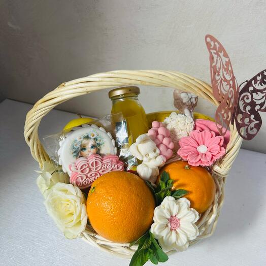 Корзина с фруктами -S