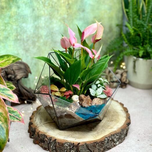 XL Icosahedron with anthurium and lake