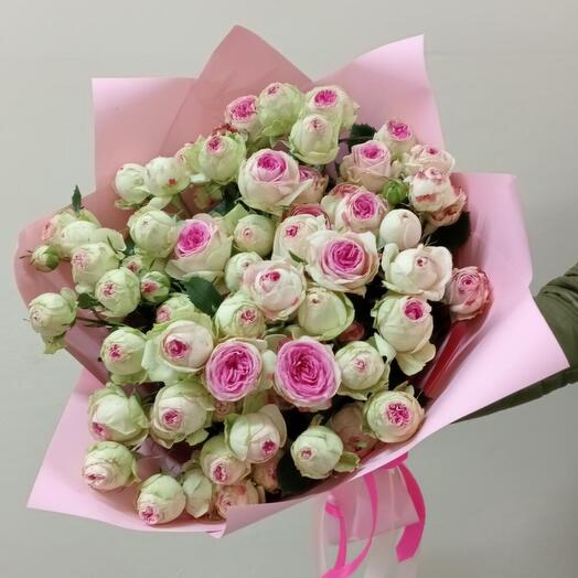 Букет из 9 пионовидных кустовых роз Джелато