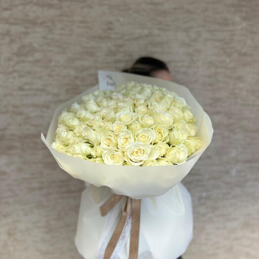 101 white roses